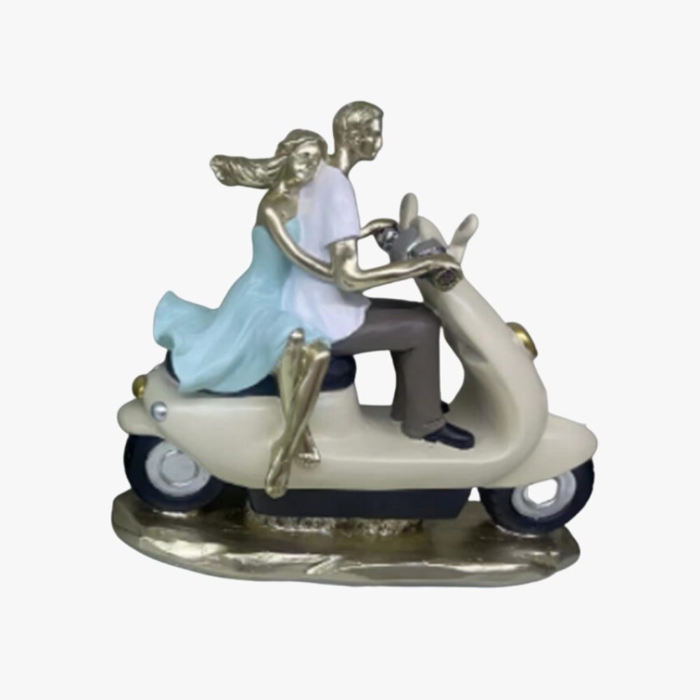 Figura deco pareja en moto resina BLANCA